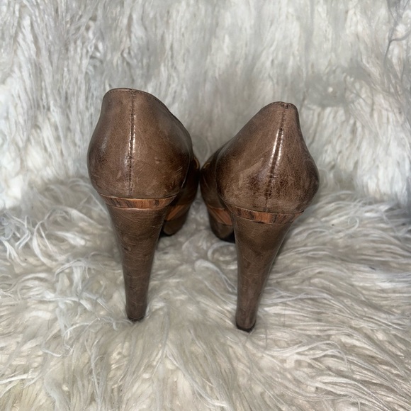 True Religion Brown Leather Platform Pumps. Size 37 / US 6 - Picture 5 of 10